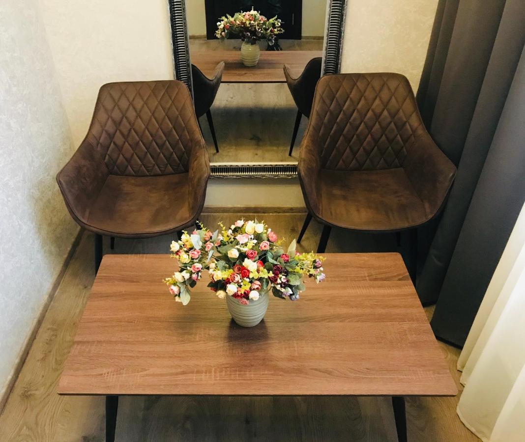 טביליסי 2Nd Floor Hotel מראה חיצוני תמונה