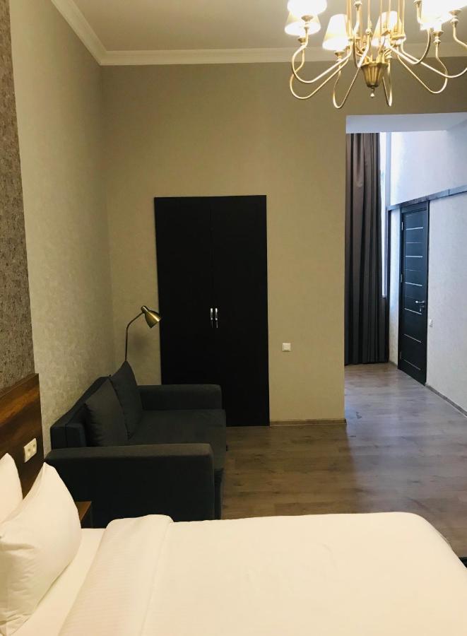 טביליסי 2Nd Floor Hotel מראה חיצוני תמונה