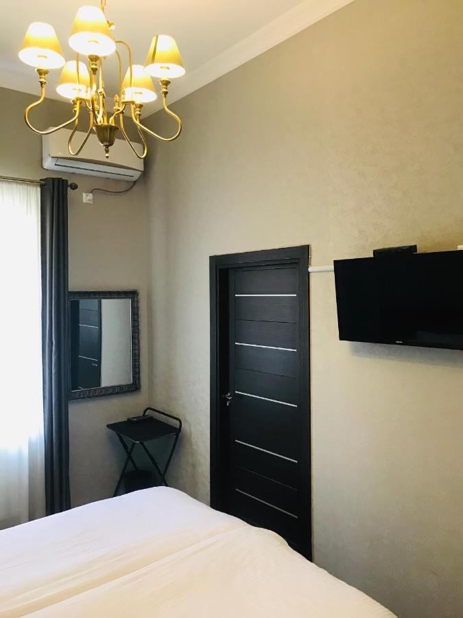 טביליסי 2Nd Floor Hotel מראה חיצוני תמונה