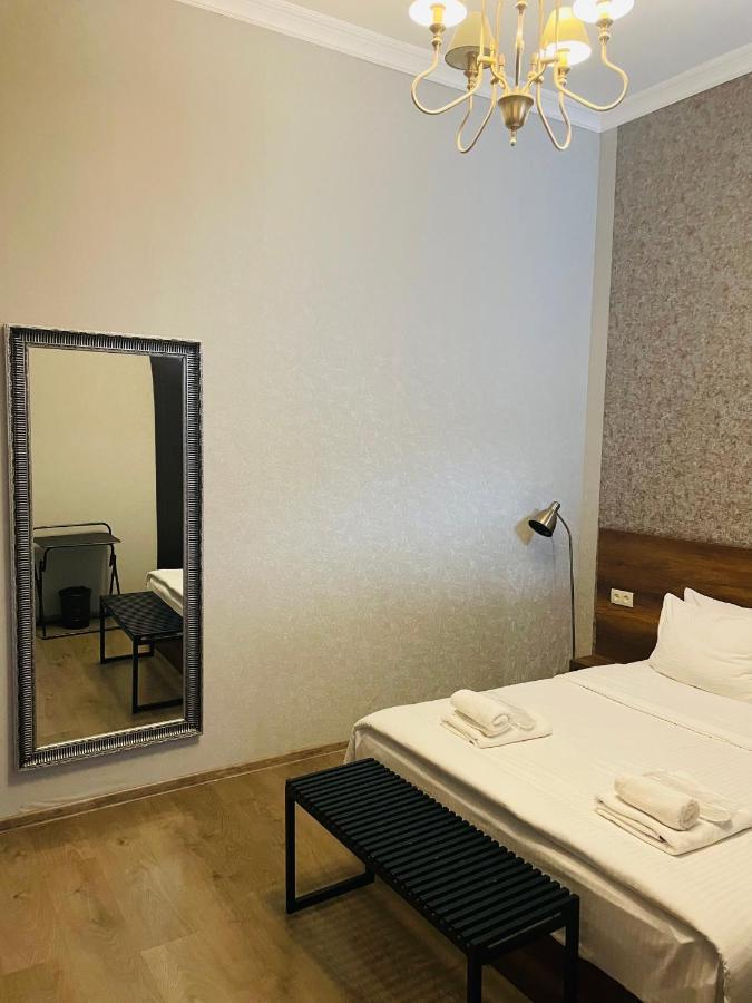 טביליסי 2Nd Floor Hotel מראה חיצוני תמונה