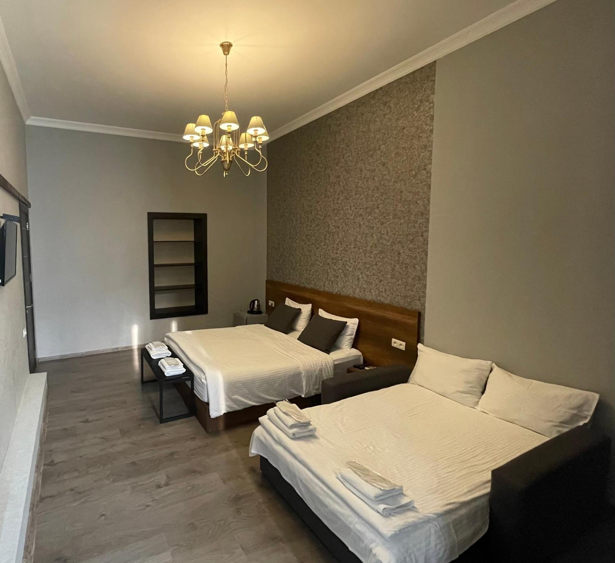 טביליסי 2Nd Floor Hotel מראה חיצוני תמונה